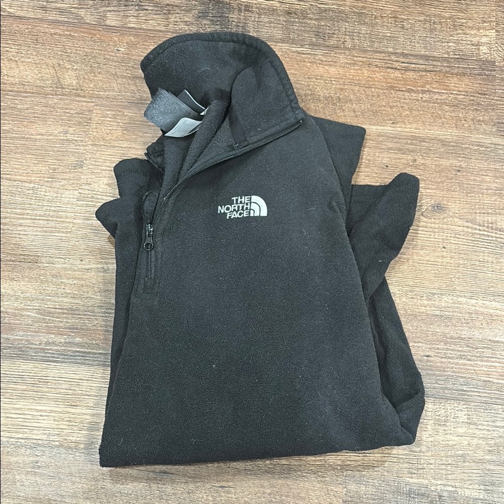 Men’s north face pullover
